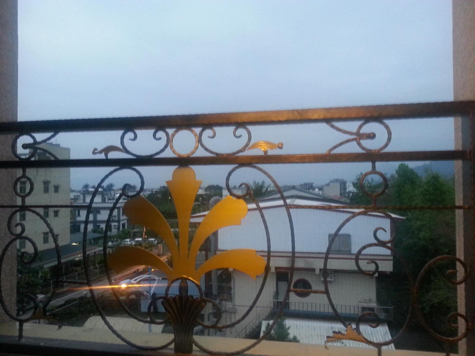 Money B&B Kota Hualien Bagian luar foto