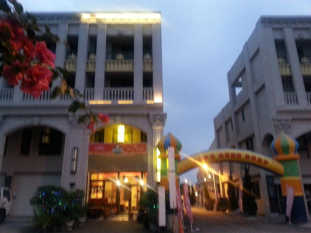 Money B&B Kota Hualien Bagian luar foto