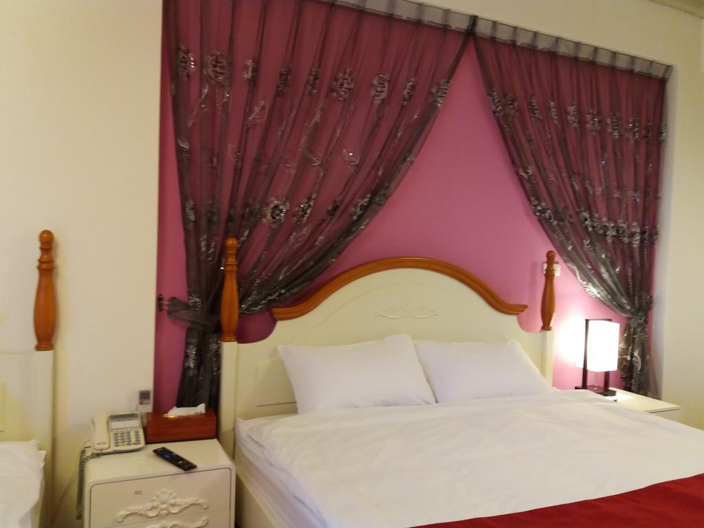 Money B&B Kota Hualien Bagian luar foto