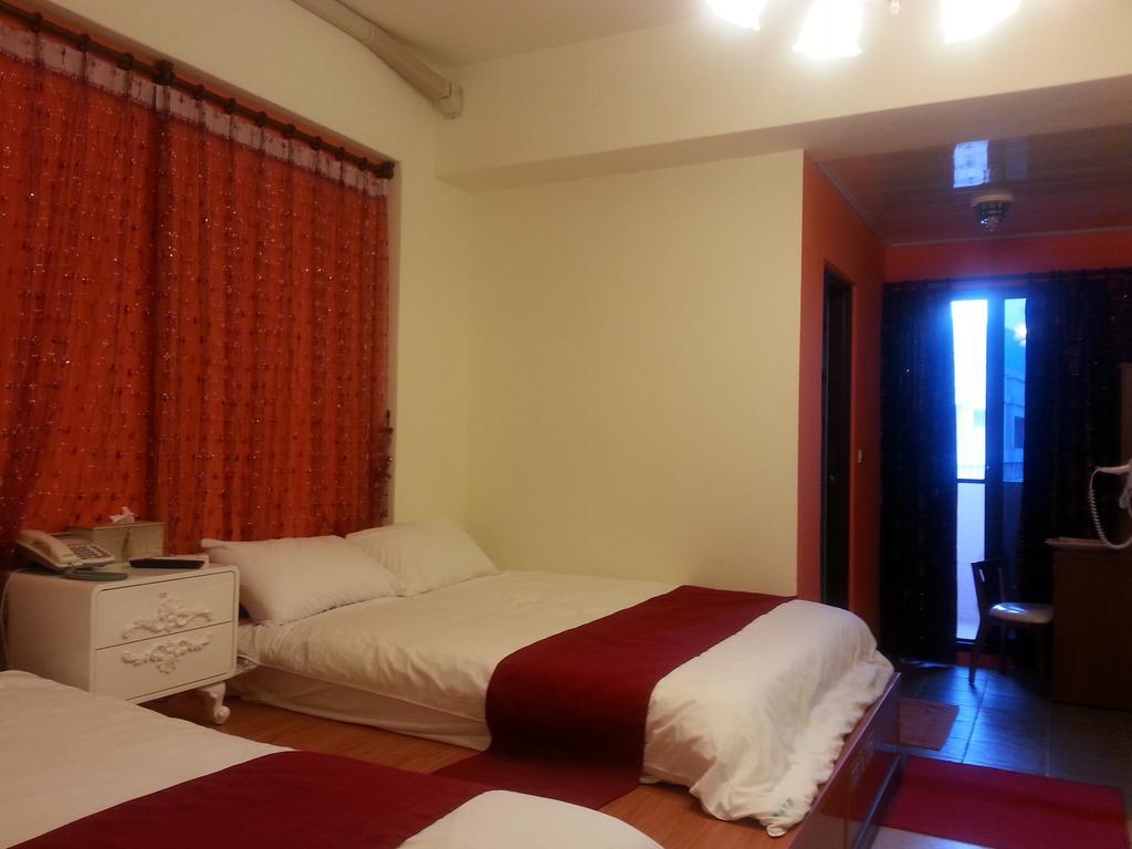 Money B&B Kota Hualien Bagian luar foto